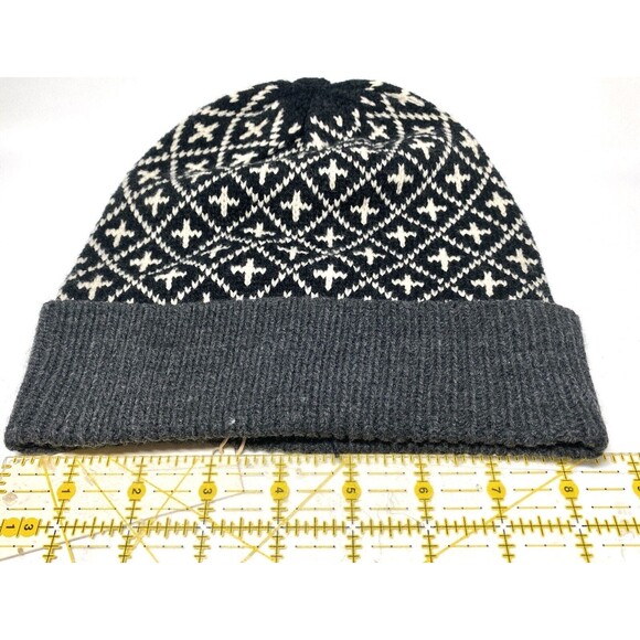 Pieces ASOS Essie Hood Knit Beanie Hat Gray Black M/L New With Tags Geometric - Picture 9 of 9